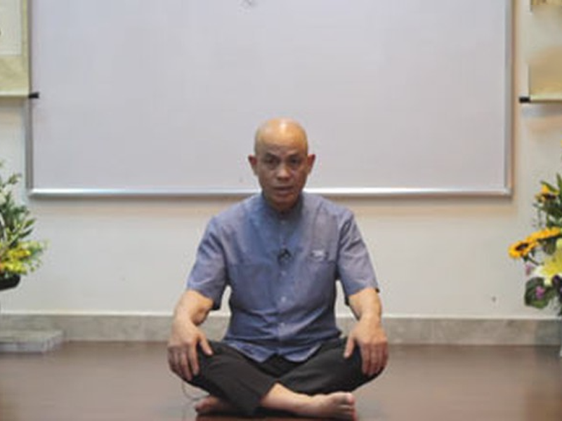 5-phut-tap-nhe-nhang-chi-em-van-phong-eo-thon-tan-soi-than