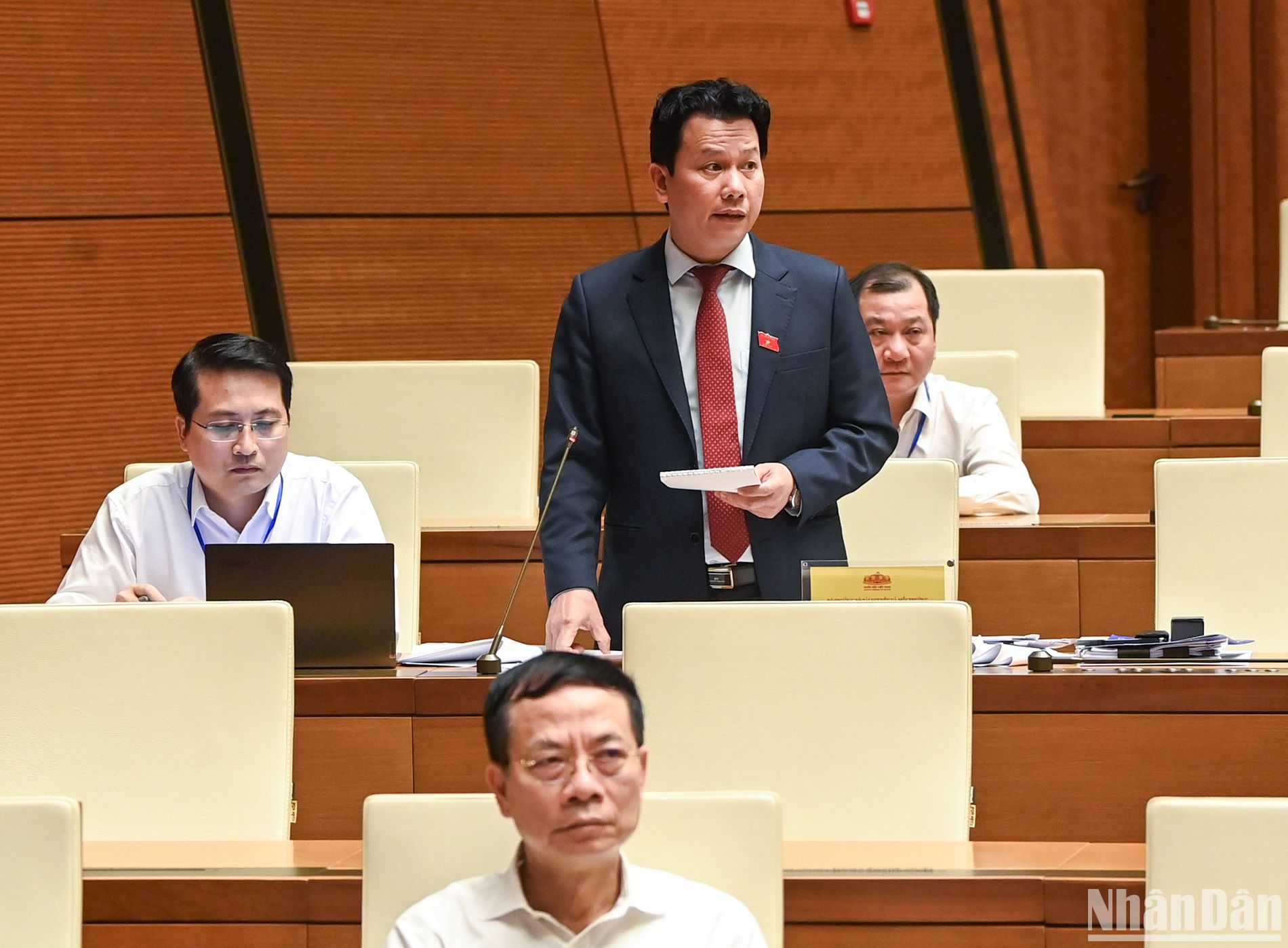 bo-truong-tnmt-dang-quoc-khanh-3-6250-jpg