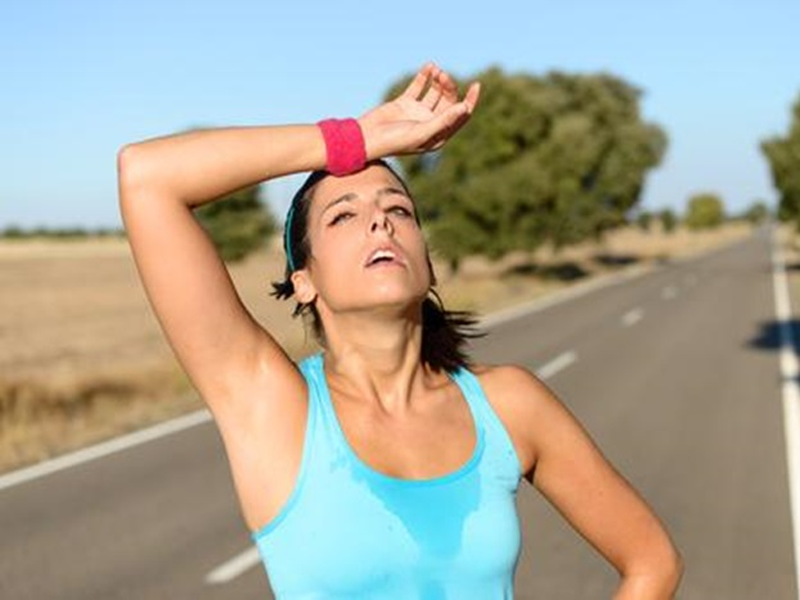 nang-nong-bui-ban-o-nhiem-lam-gi-de-giai-doc-cho-gan